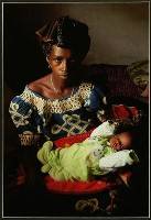 Mother & Child in Guinea - Trevor Kittelty : Merit