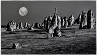 Pinnacles Moon ( Ian English ) Merit